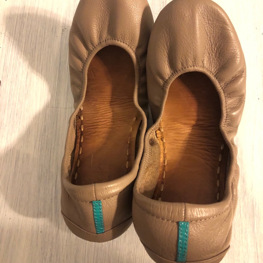 Taupe Tieks Size 11